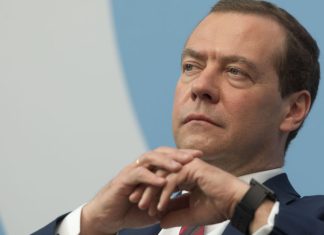 Dollar Loses to Digital Currencies in 2023, Former Russian President Medvedev Says dollar-loses-to-digital-currencies-in-2023,-former-russian-president-medvedev-says