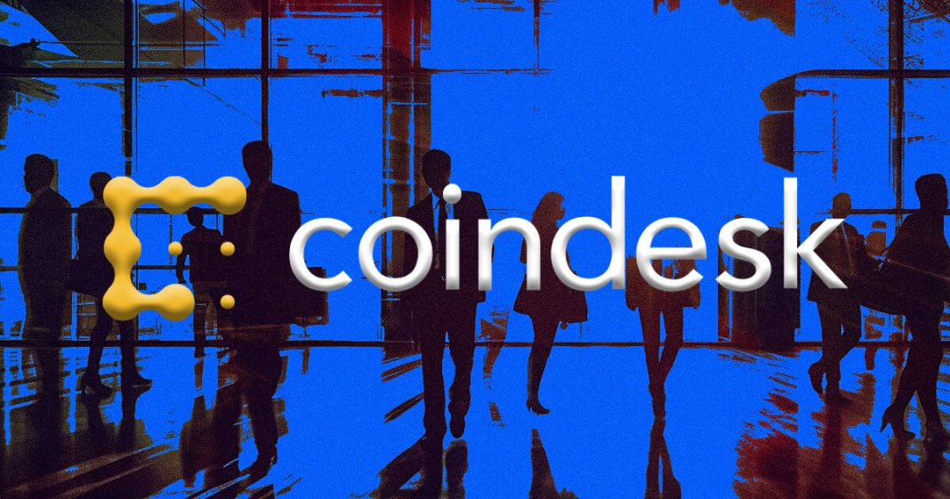 coindesk-to-lay-off-45%-of-editorial-staff-amid-restructuring:-report