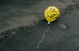 traders-forecast-massive-rally-for-altcoins,-but-why-is-sentiment-“down”?