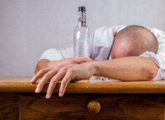 Solana Empty Glasses: BEER Coin Fizzles 70% In Alleged Rug Pull solana-empty-glasses:-beer-coin-fizzles-70%-in-alleged-rug-pull